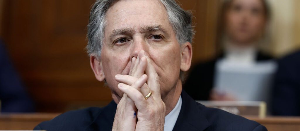 French Hill: Leading the Charge for Cryptocurrency Regulation and Innovation in Washington