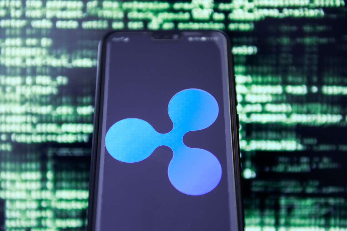 XRP Faces Uncertainty as $2.70 Resistance Signals Bearish Momentum and Potential Downturn